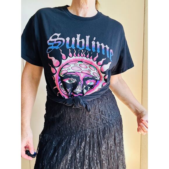 Sublime Band T-shirt Black Sun Graphic Size Large Unisex Fit and Style - Picture 2 of 5